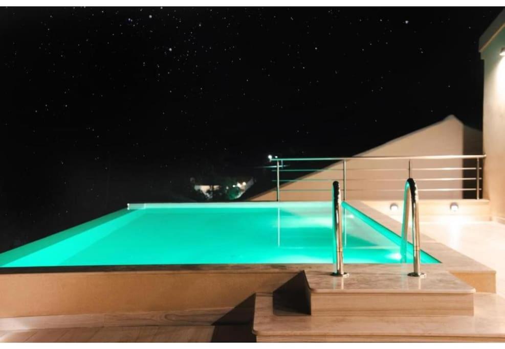 Villa Vasillis-Heated Swimming Pool With Infinity View Vitalades Luaran gambar