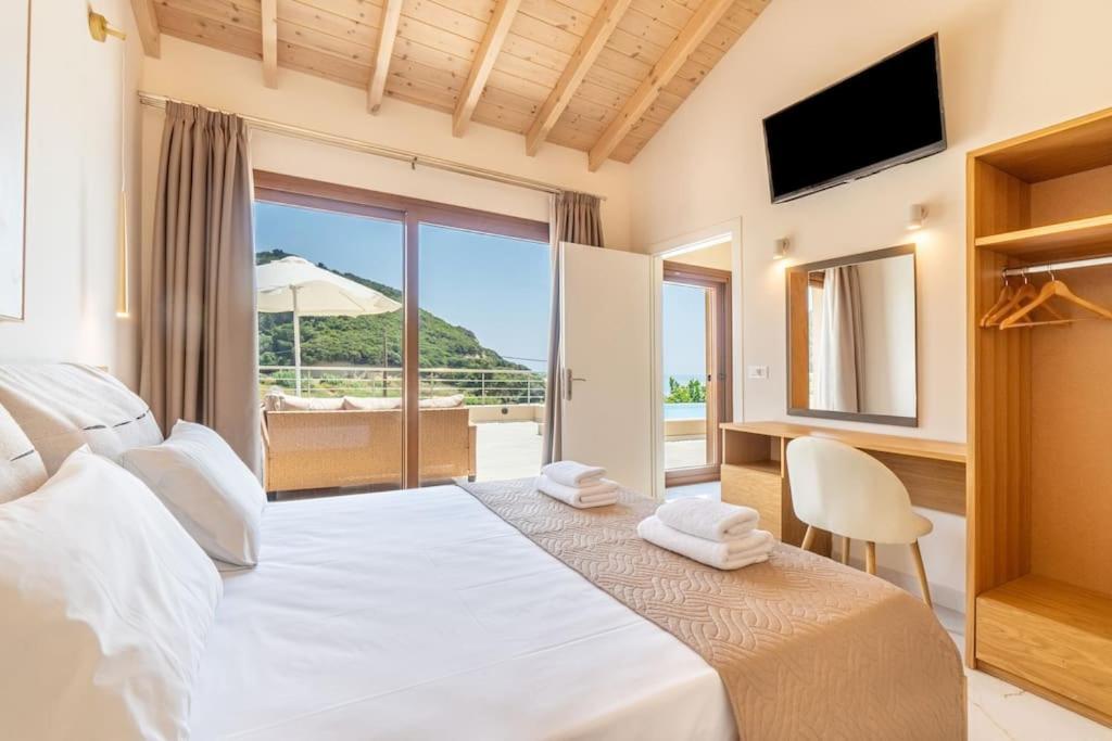 Villa Vasillis-Heated Swimming Pool With Infinity View Vitalades Luaran gambar